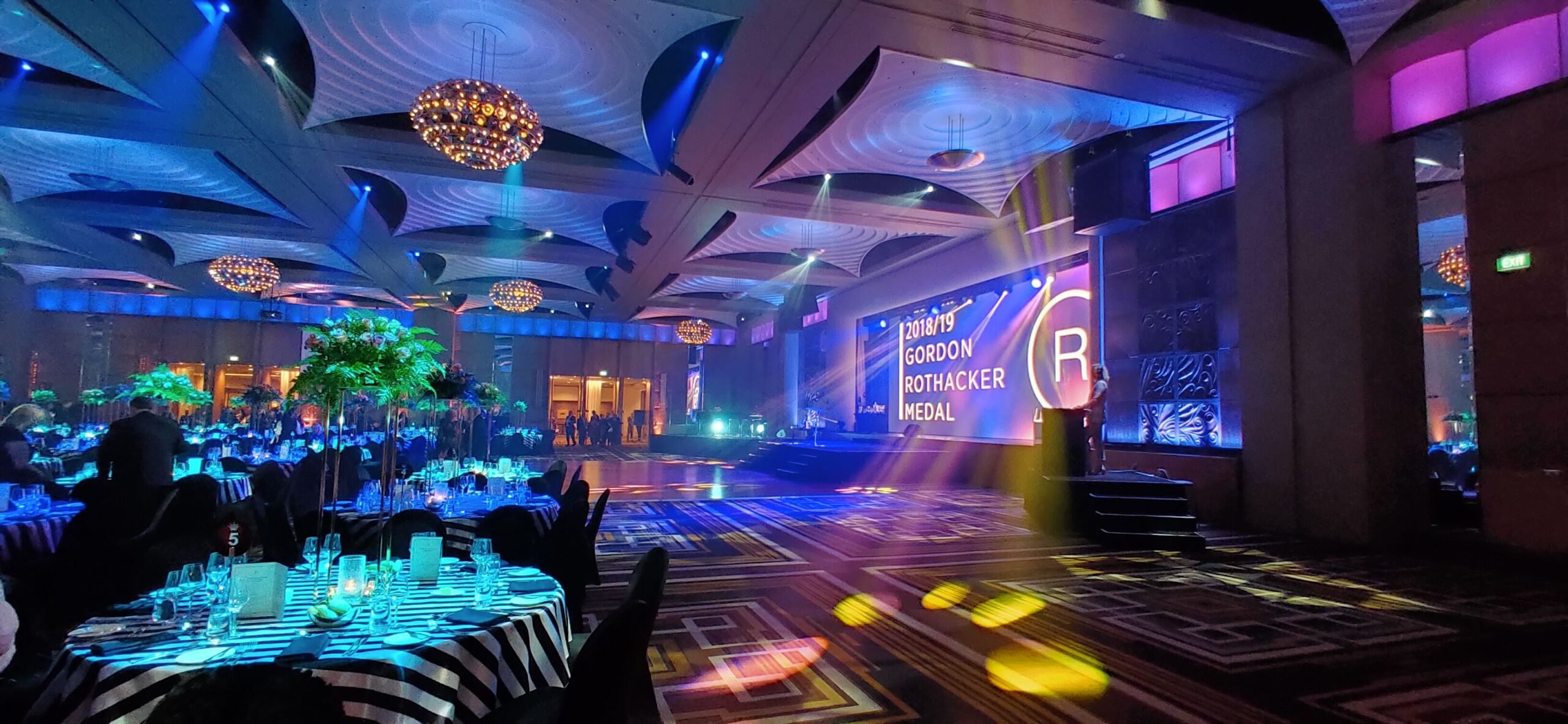 LED Screen AV lighting audio show calling video Crown