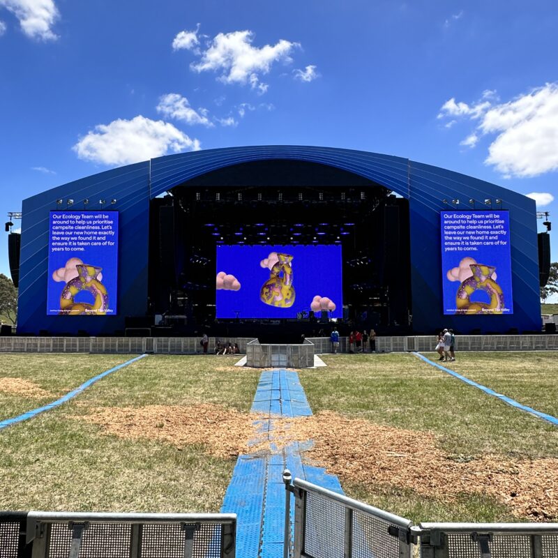 LED Screen Media Servers ROE CB5 WOOHAH Festival Dance Tent