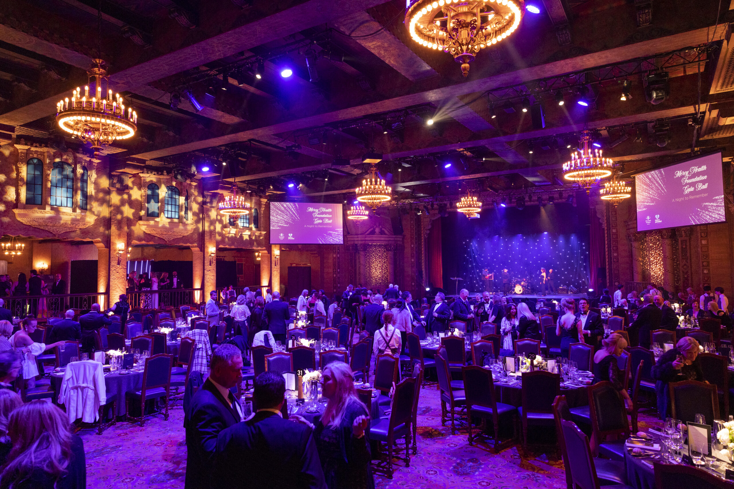 LED Screen AV lighting audio show calling video Crown