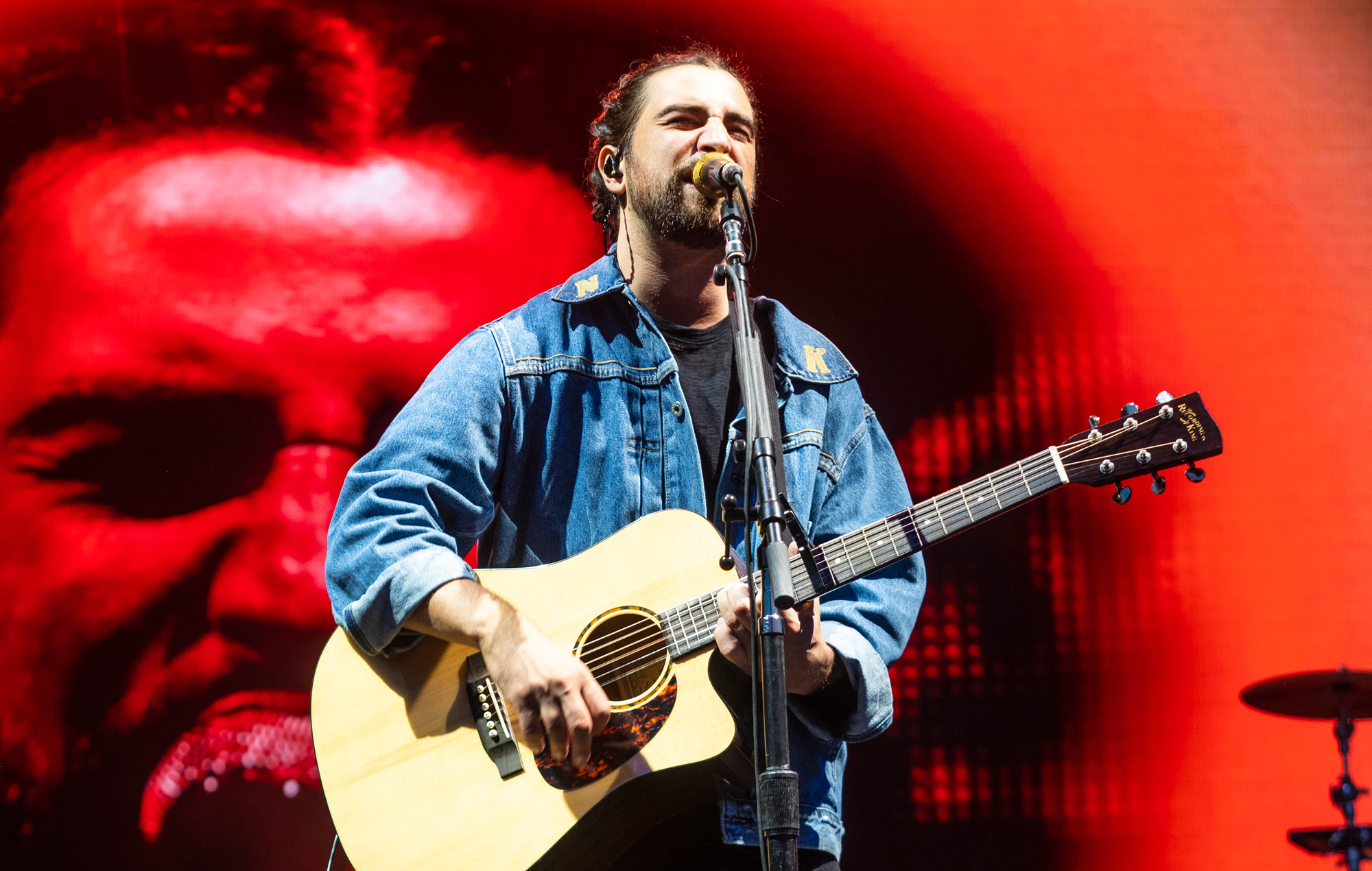 Noah Kahan Melbourne LED Screen Cameras and Video by WOOHAH