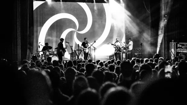 Projection AV Tour WOOHAH