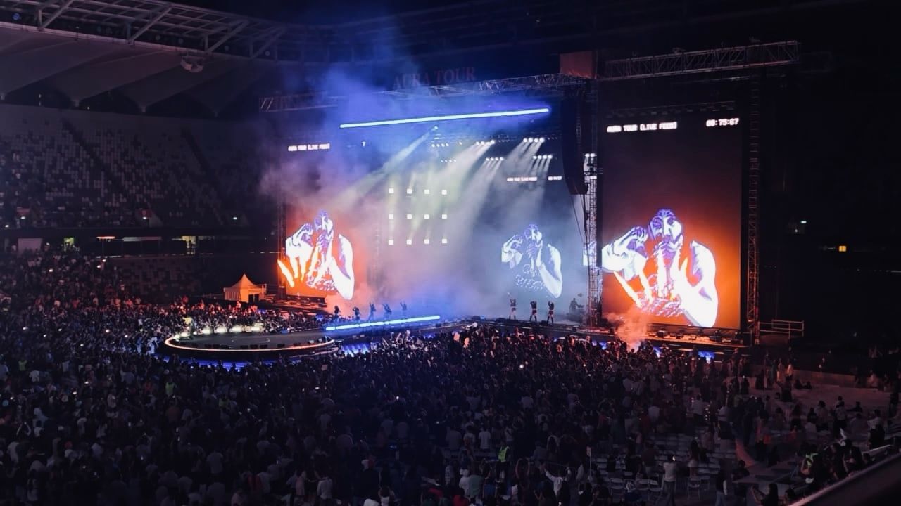 Tour LED ROE Panasonic Sony Ross Carbonite Disguise LED Screens Touring WOOHAH Sydney Melbourne New Zealand