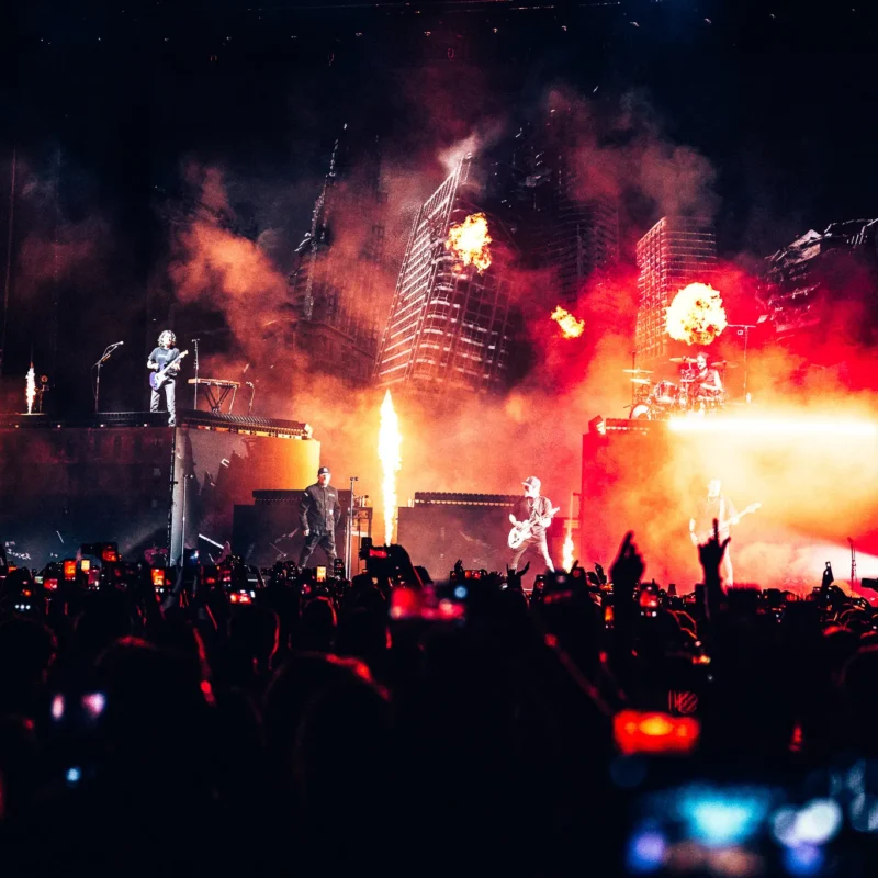 LED SCreen Camera Chain Tour Sydney Good Charlotte WOOHAH Melbourne Sydney Brisbane Australian Tour