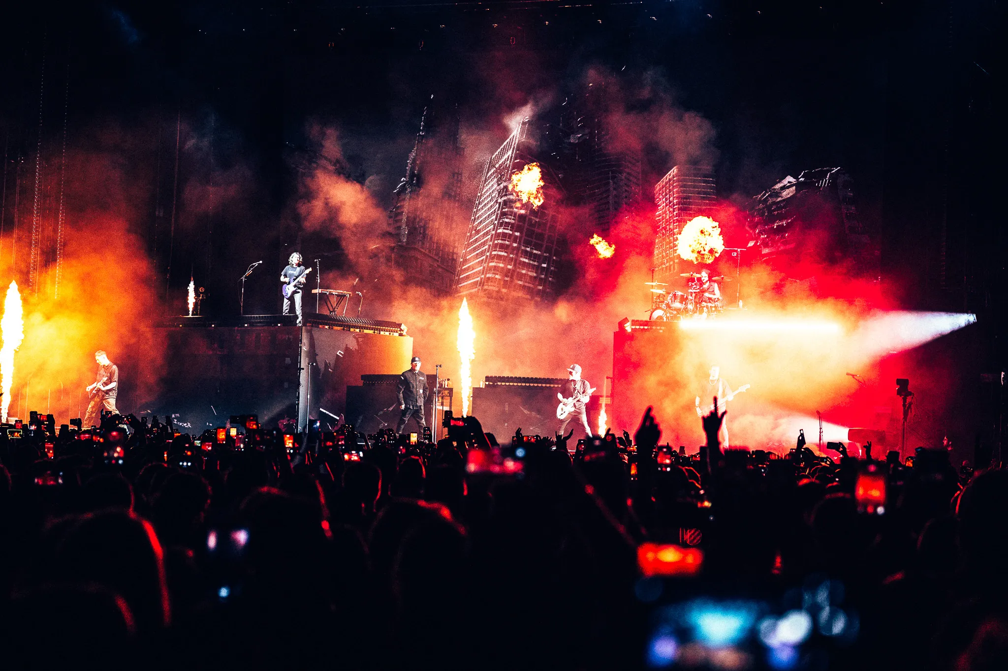 LED SCreen Camera Chain Tour Sydney Good Charlotte WOOHAH Melbourne Sydney Brisbane Australian Tour
